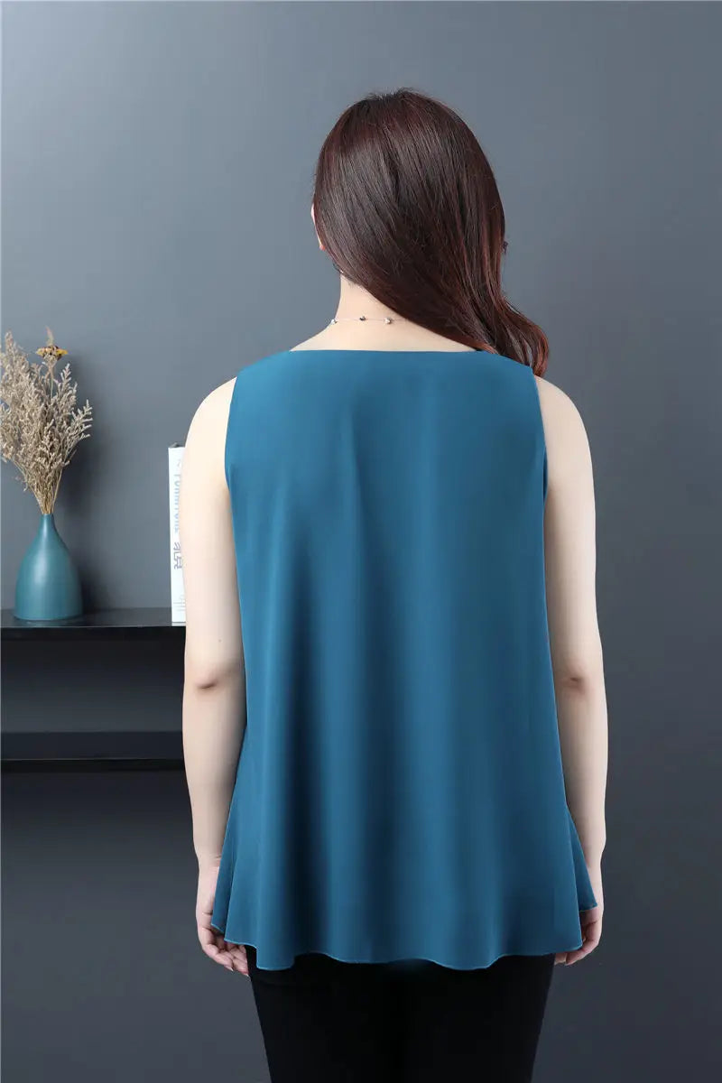 Obesity Women Chiffon Shirt 2025 New Summer Sleeveless O-neck Blouse Casual Solid White/Red Loose Oversized Female Tops